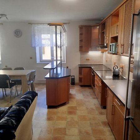 Apartmany Pod Baruncinou Skolou Česká Skalice Buitenkant foto